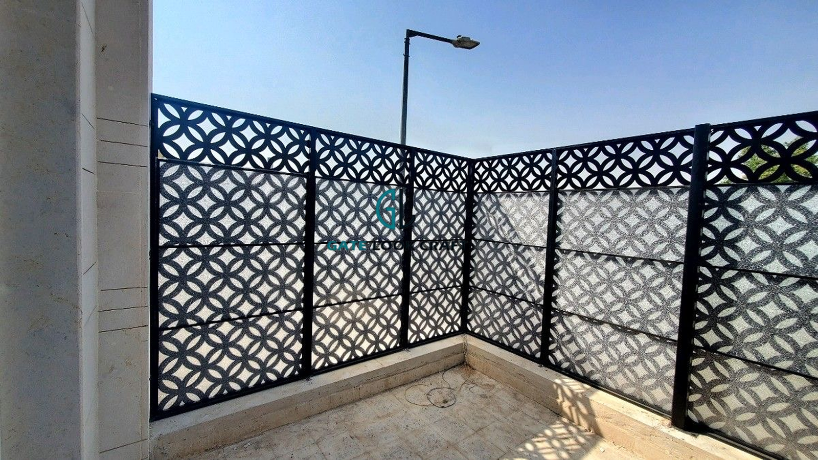 Balcony grille installation